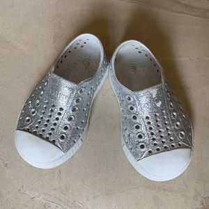 Toddler size 5 native shoes
